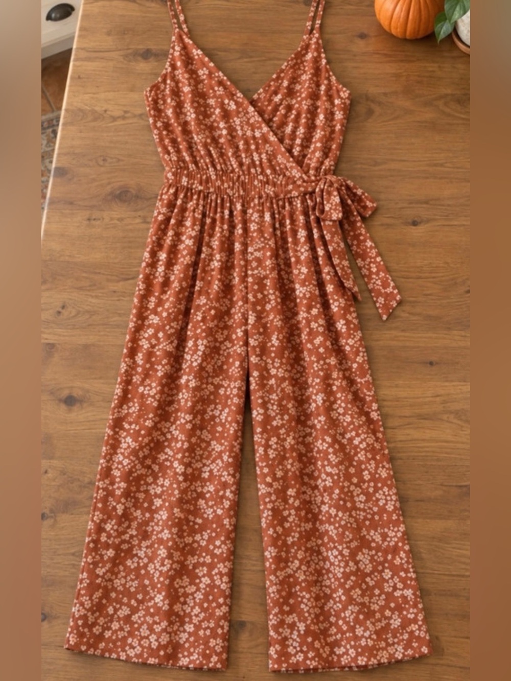 Kaileigh Stitch Fix Terracotta
Floral Cropped Wide-Leg
Jumpsuit | Large |